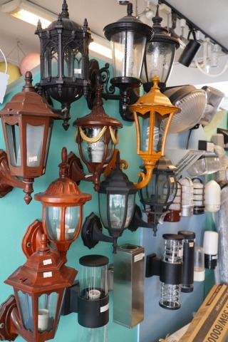 โคมไฟช่อติดผนัง